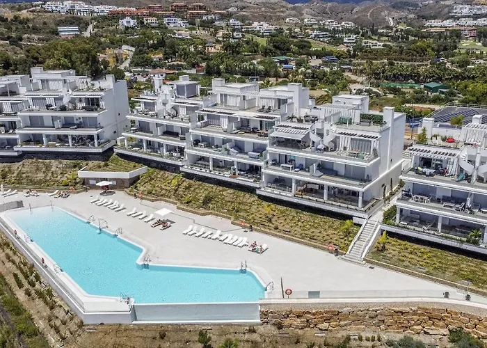 Apartamento Vivi Homes - Pool, Golf & Terrace Estepona