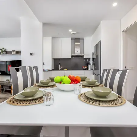 Vivi Homes - Pool, Golf & Terrace شقة *